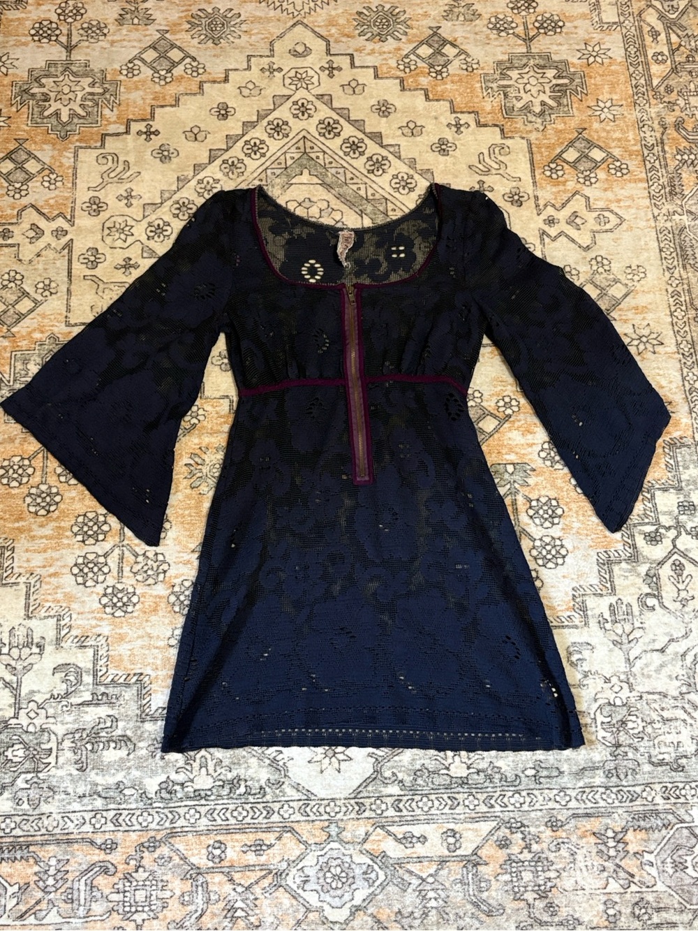 FREE PEOPLE M sheer boho mini lace dress in navy with purple zipper in front